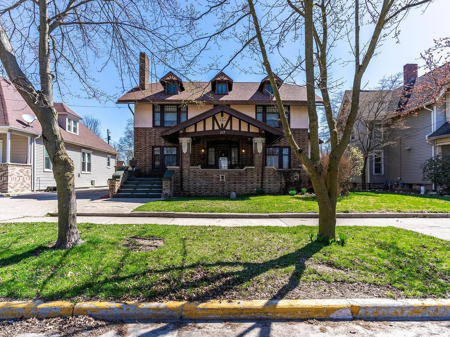 117 S Riley St, Kendallville, IN 46755 Zillow