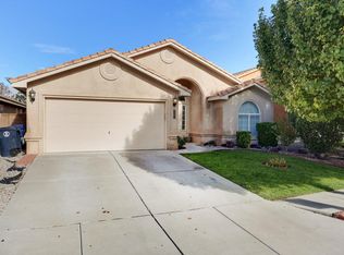 9805 Kokopelli Rd NW, Albuquerque, NM 87114