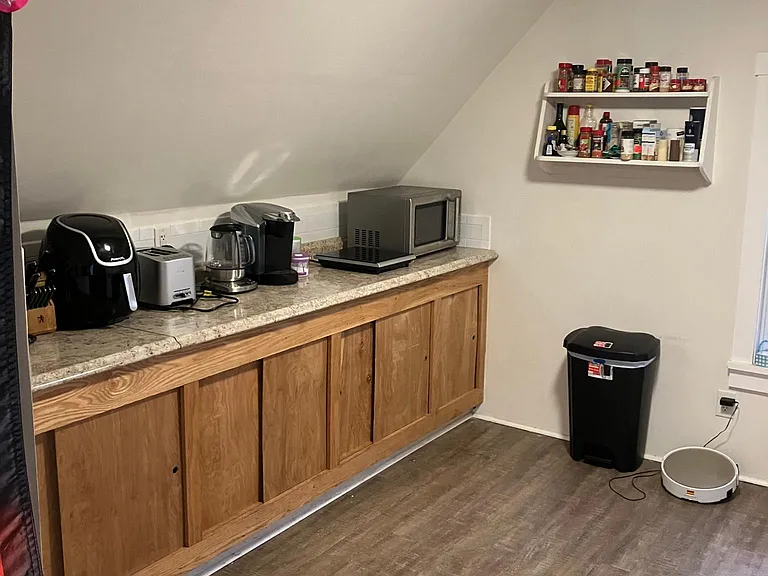 640 Morris St #2 — Photo 16