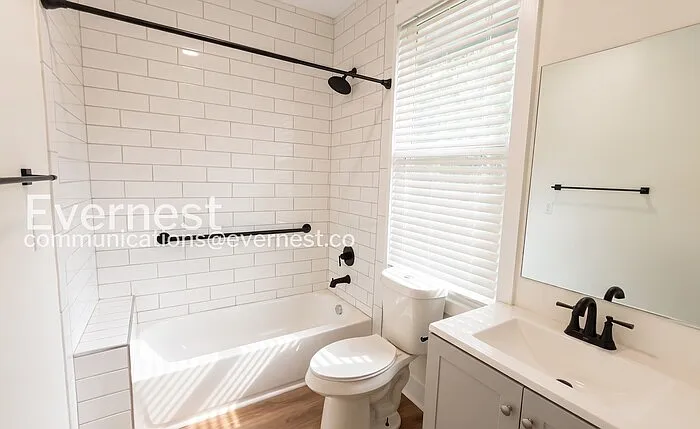 3646 Crompton St — Photo 16