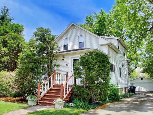671 S 5th Ave, Des Plaines, IL 60016