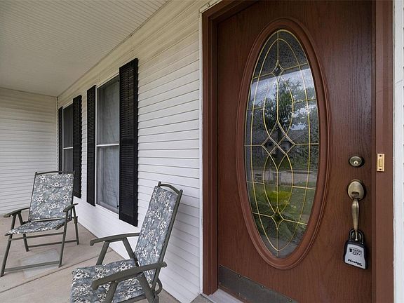 5th image of 5869 Westcliffe Dr