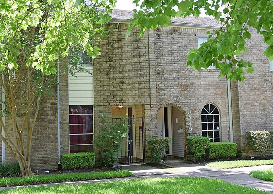 1st image of 8744 Wilcrest Dr #8744