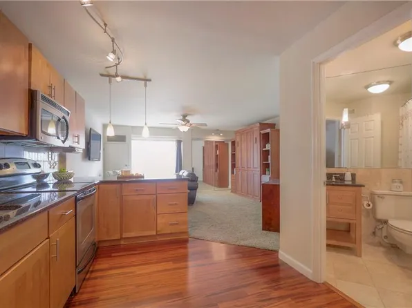 3838 Rainbow Blvd Unit 1407, Kansas City, KS 66106