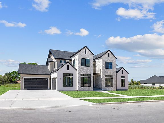 4th image of 2748 S Eagle Dr #5