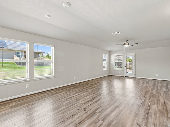 5th image of 25838 Marigold Oaks