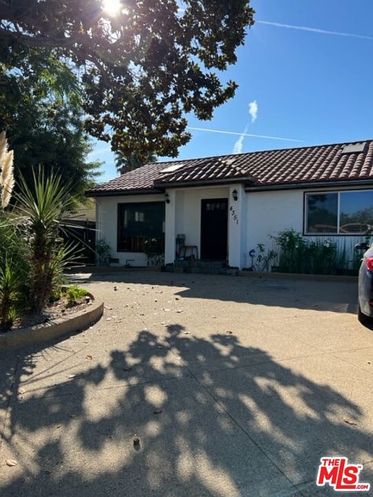 1st image of 4351 Allott Ave