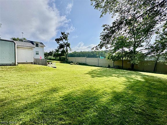 3rd image of 2171 Stahl Rd
