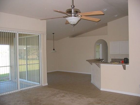 2nd image of 2842 NW 5th Ave