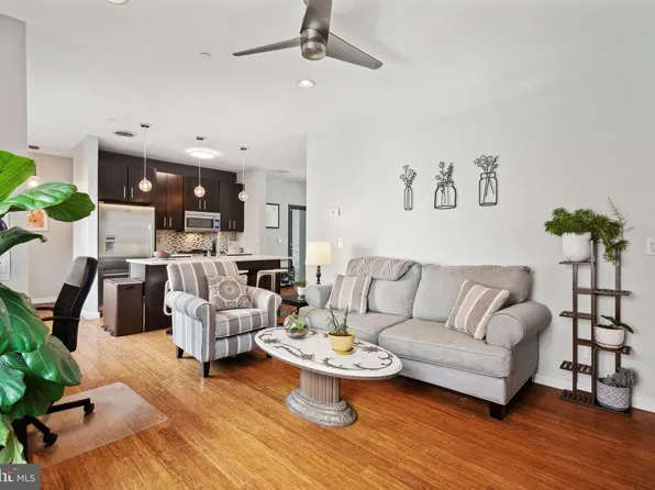 1231 N 3rd St #2B, Philadelphia, PA 19122