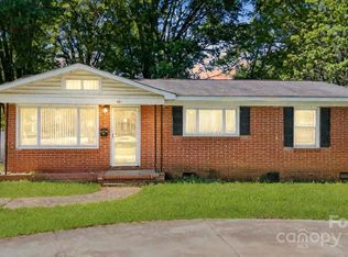 1127 Clanton Rd, Charlotte, NC 28217