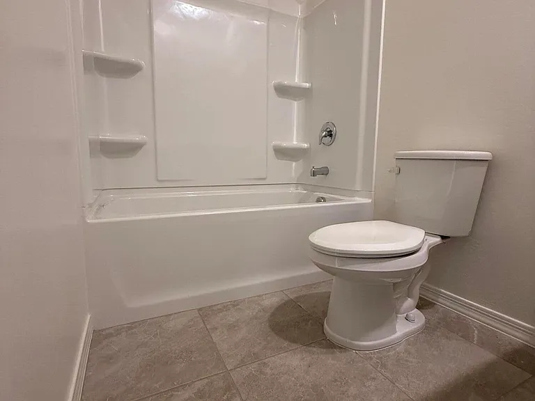 2370 E Steer Dr — Photo 26