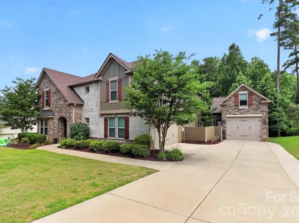 294 S San Agustin Dr, Mooresville, NC 28117