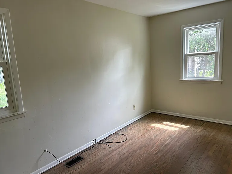 415 Tampa St SE — Photo 9