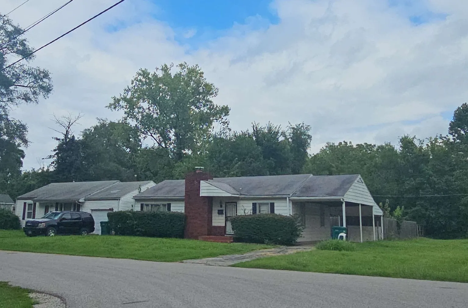 3909 White St photo 1