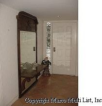 2nd image of 991 NW Barfield Dr #208