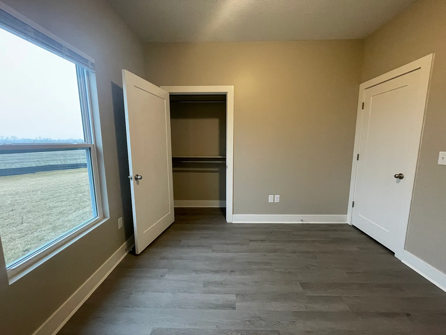 4 bed, 1380 sqft, $1,795 — Photo 2