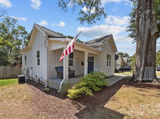 1220 Pamlico St, Charlotte, NC 28205