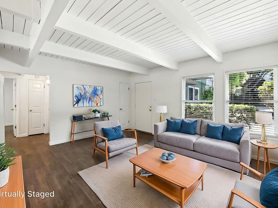 This photo has been ditigally altered. The next photo is the original.