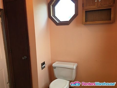5th image of 402 13th Ave W #2