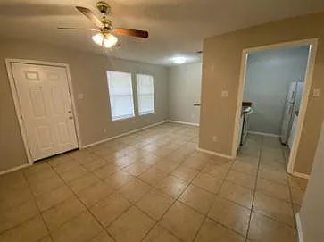 2 bed, 1044 sqft, $1,195 — Photo 2