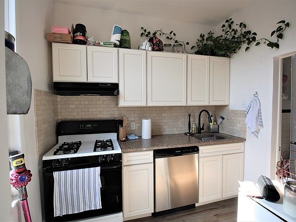 2nd image of 94 1st Pl APT 3