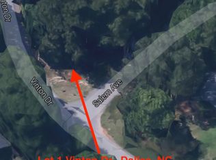 2 Vinton Dr, Dallas, NC 28034