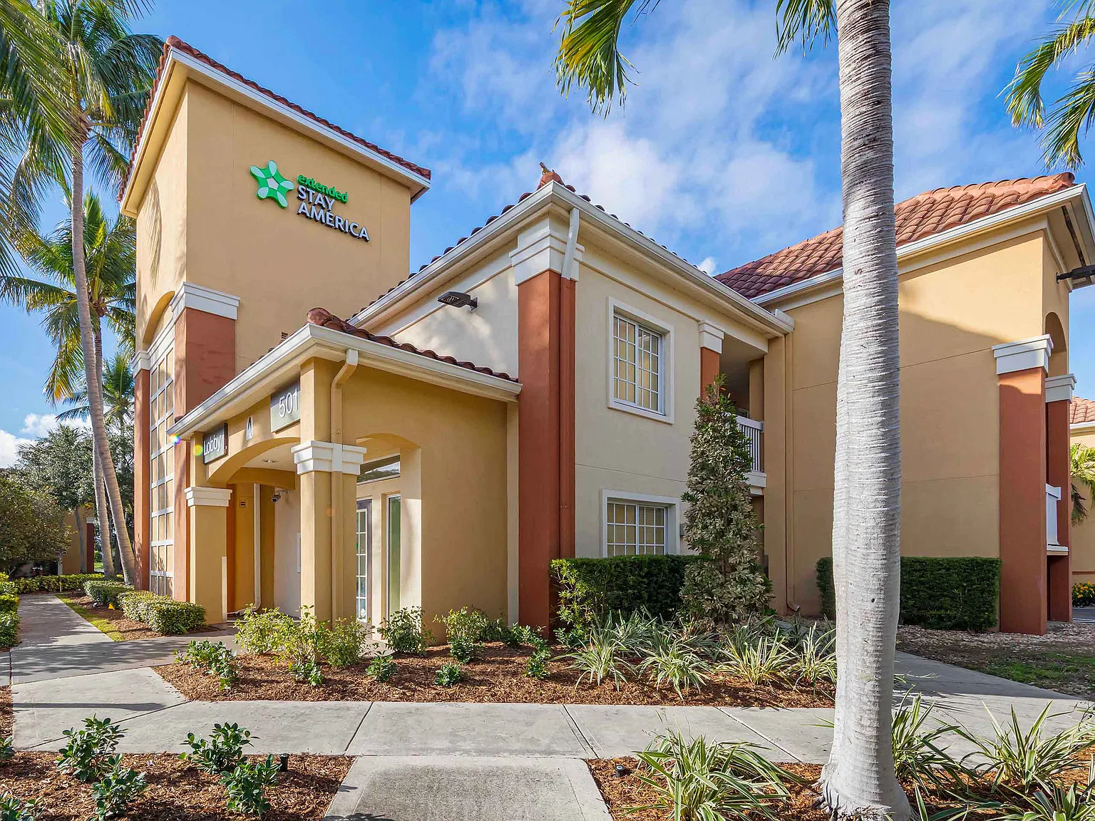Boca Raton - Commerce — Photo 1