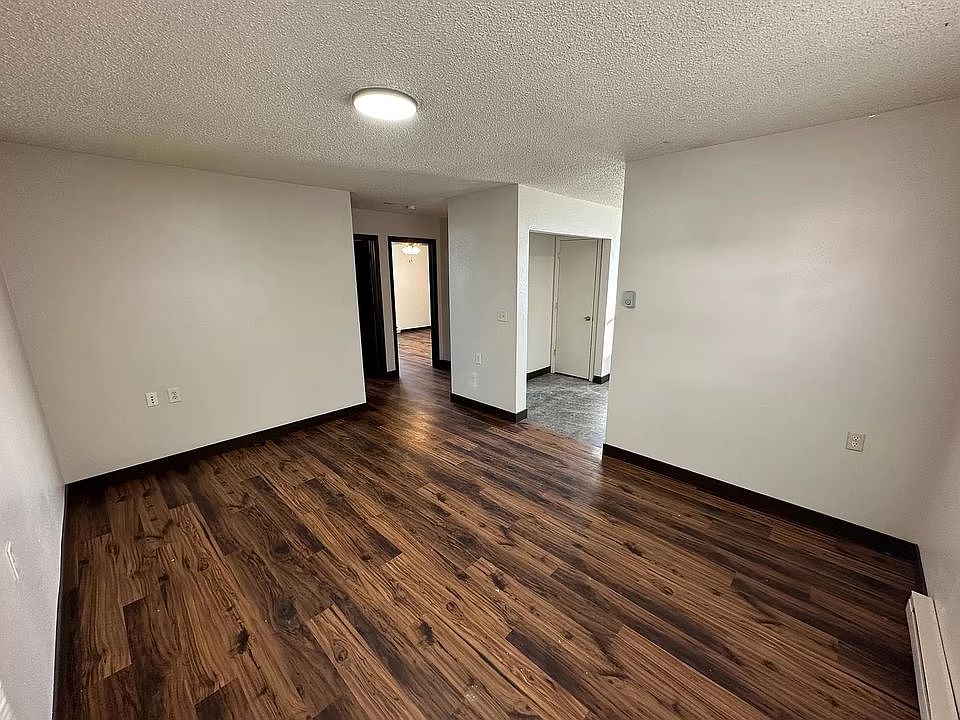 1st image of 115 Elm St #2