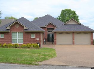 43 Lakeside Dr, Malakoff, TX 75148
