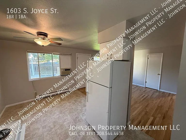 1603 S Joyce St — Photo 5