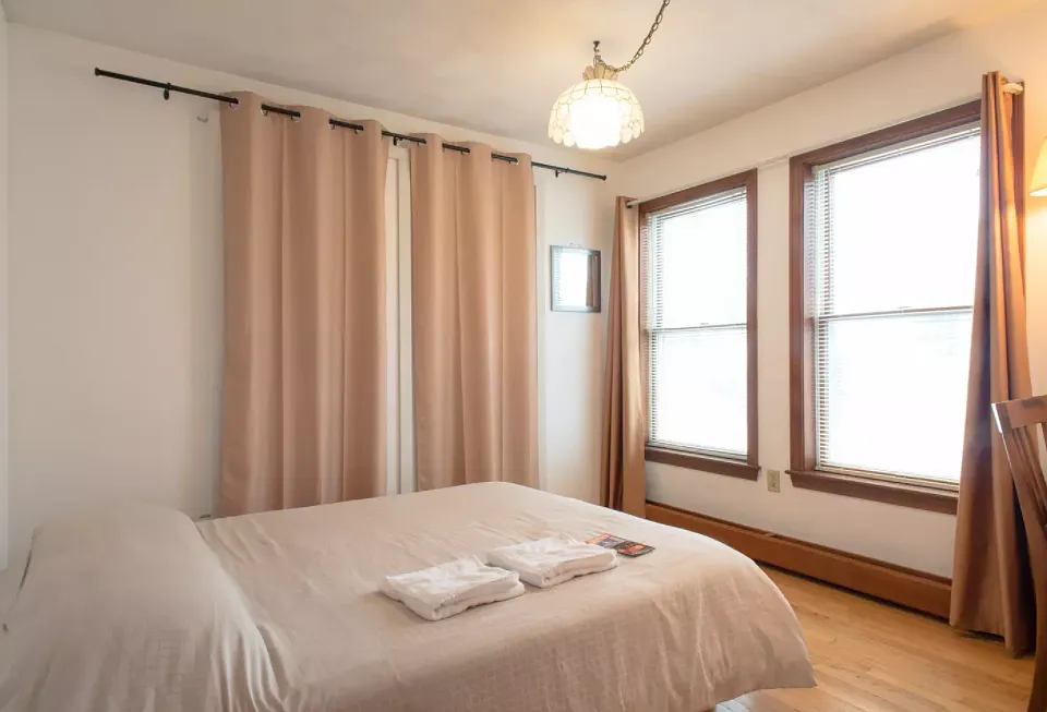 28 Orleans St #3-7