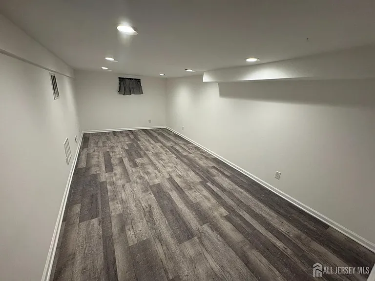 51 Kenwood Ter — Photo 19