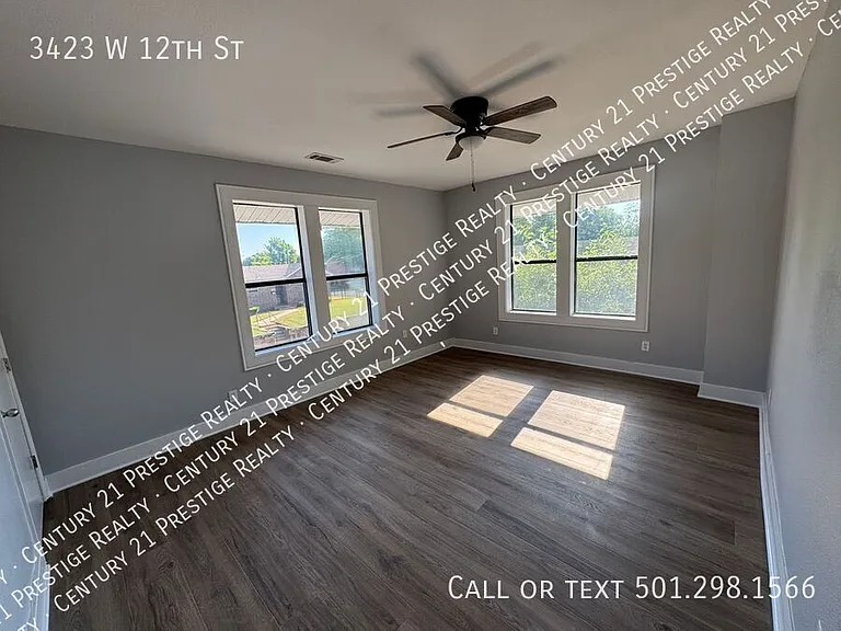 3423 W 12th St #A — Photo 2