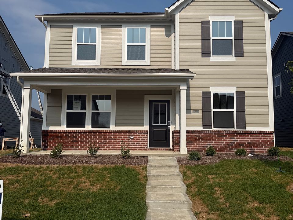 1st image of 422 Eisenhower St