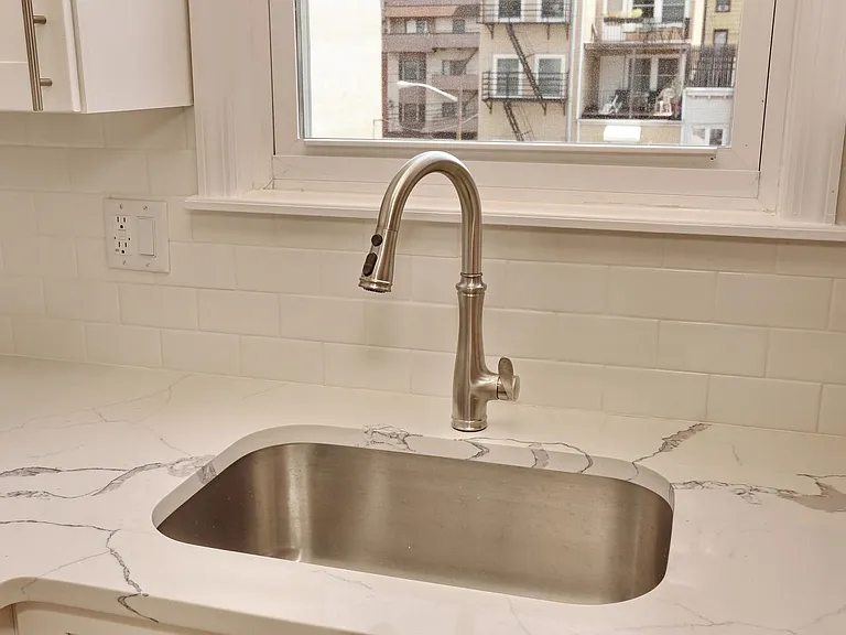 413 Jefferson St #3 — Photo 4