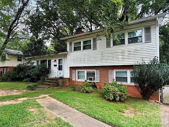 2nd image of 3512 Winterfield Pl