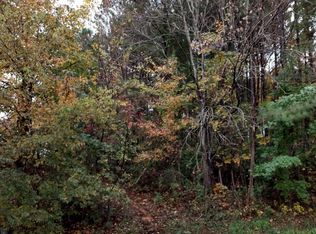 4060 Manor Rd, Chattanooga, TN 37411