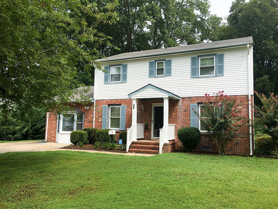 1st image of 203 Cooper Ct