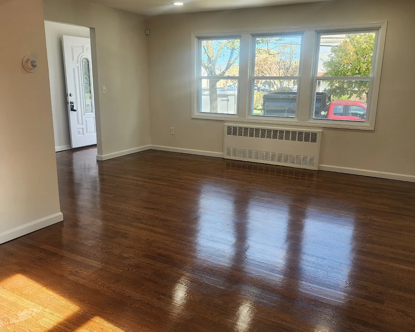 123 Denton Ave — Photo 1