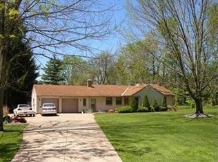 16844 Ridge Rd, North Royalton, OH 44133