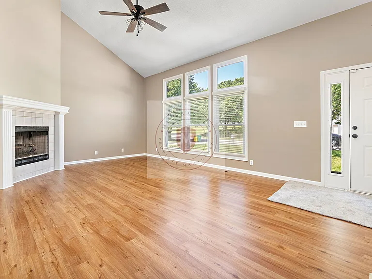 14003 W 110th Ter — Photo 5