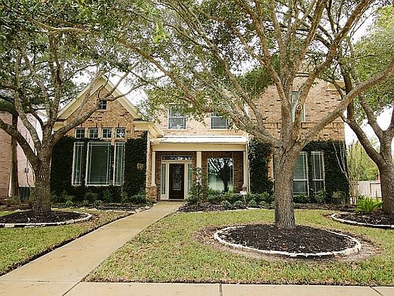 2nd image of 13507 Oak Alley Ln