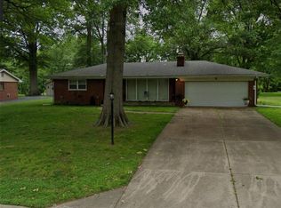5 Weinel Dr, Fairview Heights, IL 62208