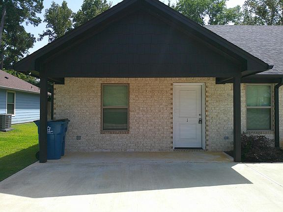 2nd image of 298 W Old Us Highway 80