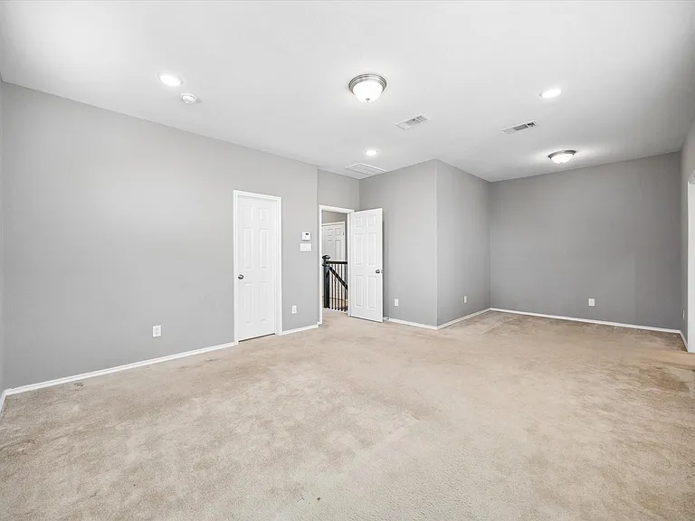 8612 Cedardale Park Dr — Photo 7