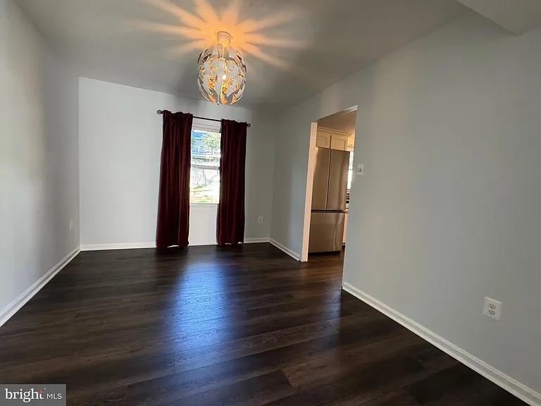 1717 Fallsway Dr — Photo 6