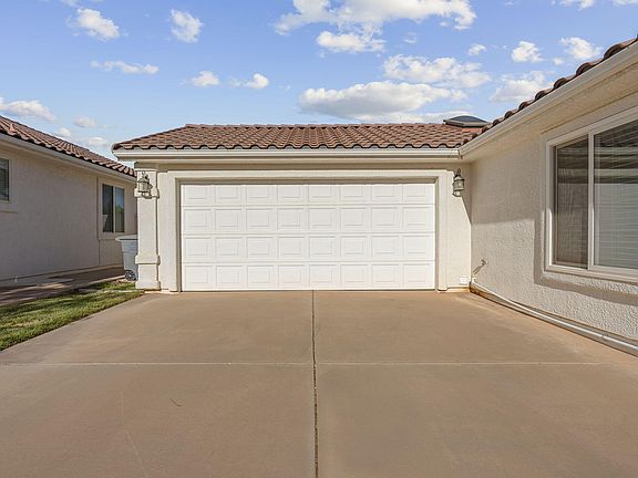 2nd image of 2050 W Canyon View Dr APT 223