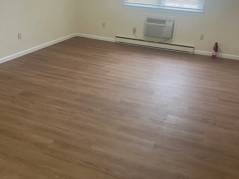 138 Grassy Plain St #9 — Photo 7