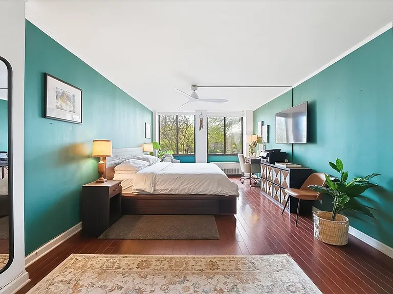 300 Winston Dr #L5 — Photo 9